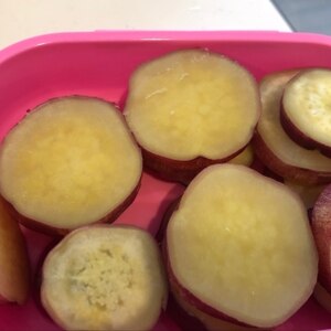 お弁当のすき間に！簡単さつまいものレモン煮